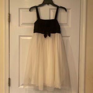 Black and white girls party dress size XL